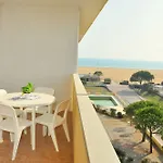 Διαμέρισμα Find Peace Near The Sea In Our Welcoming Flat *