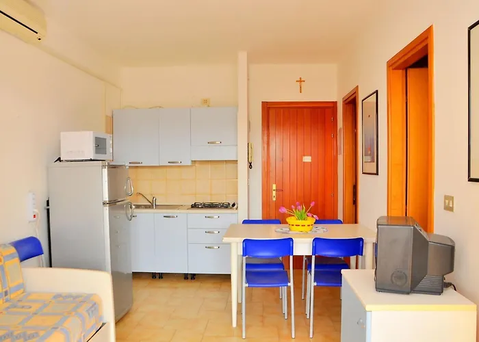 Find Peace Near The Sea In Our Welcoming Flat